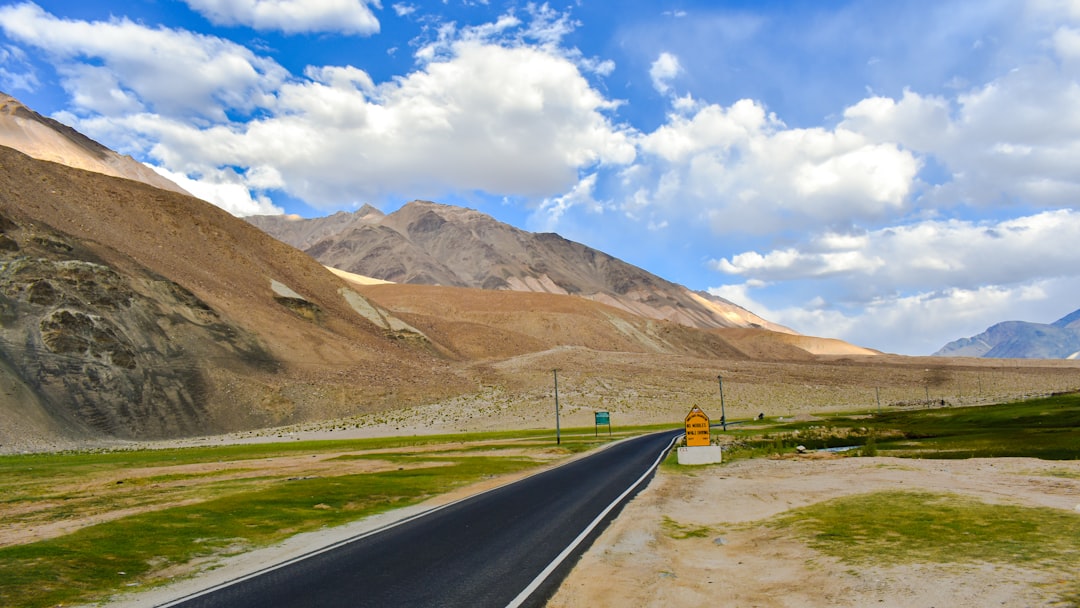 LehβManali Highway